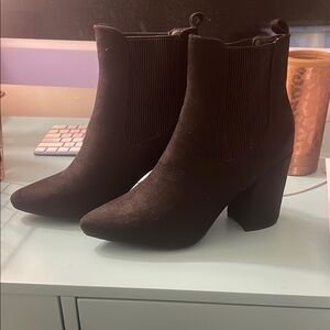 Elegant Black Ankle Boots